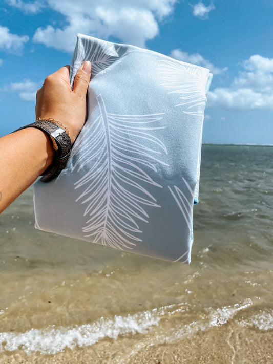 TOWEL - CLOUD BLUE PALM